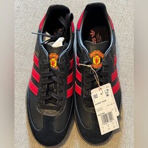 Men's Adidas Samba Team: Manchester United